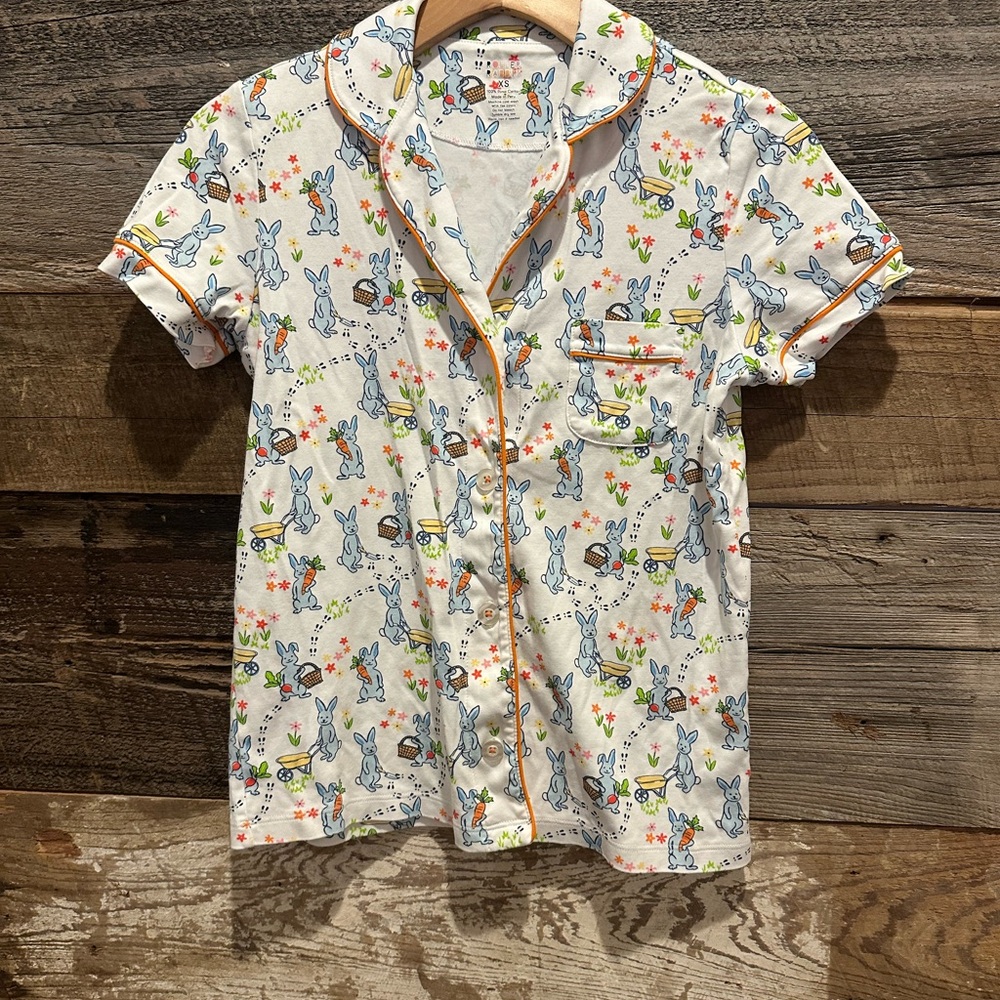 Roller Rabbit Hoppy Spring print pajama set
